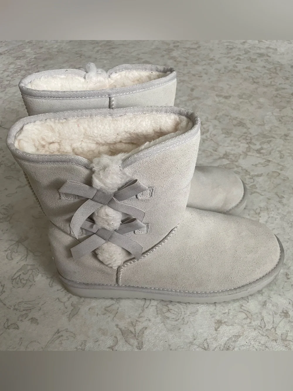 Koolaburra by Ugg Cozy Women's Cream Shearling-Lined Ankle Boots